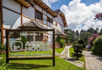 Pousada Apple House - Campos do Jordao - image 1